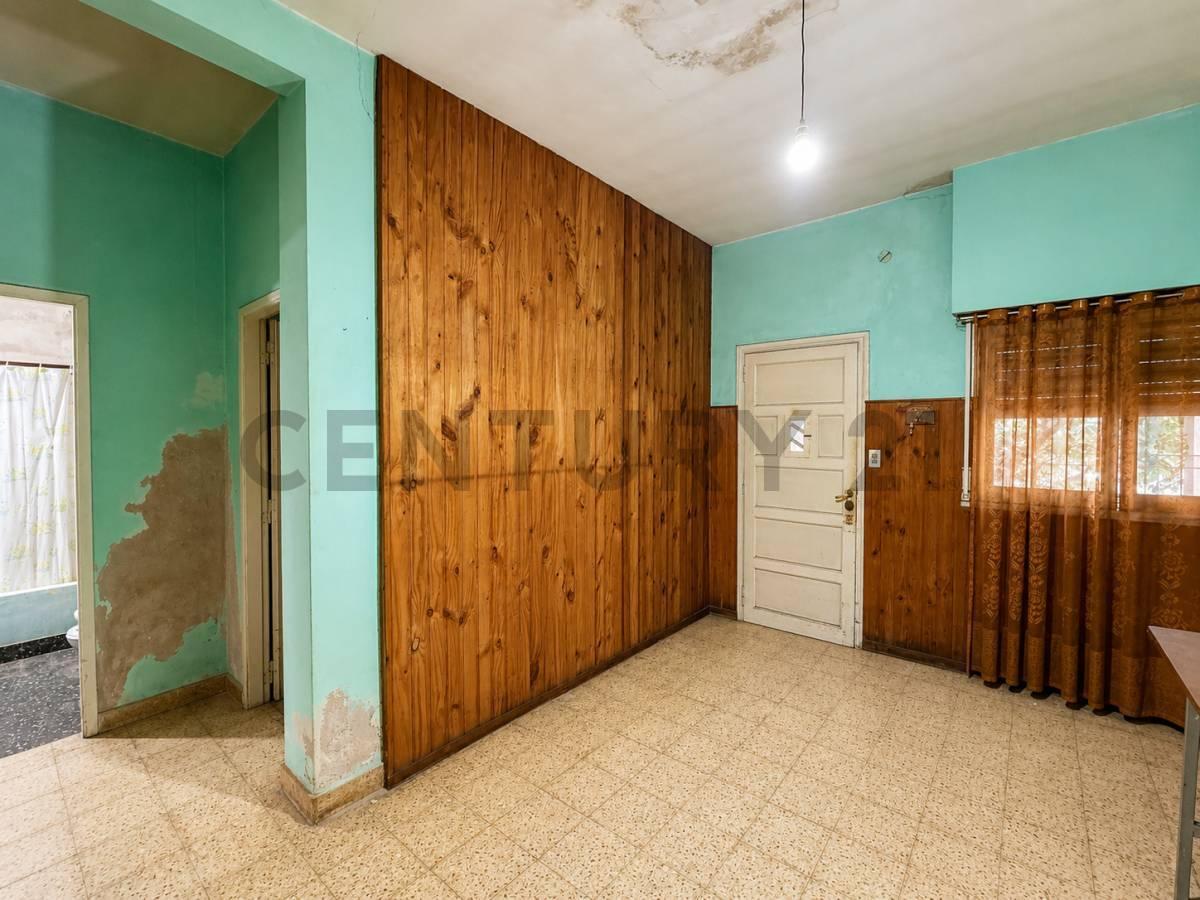 Foto de VENTA CASA CON LOCAL A REFACCIONAR, imagen 5