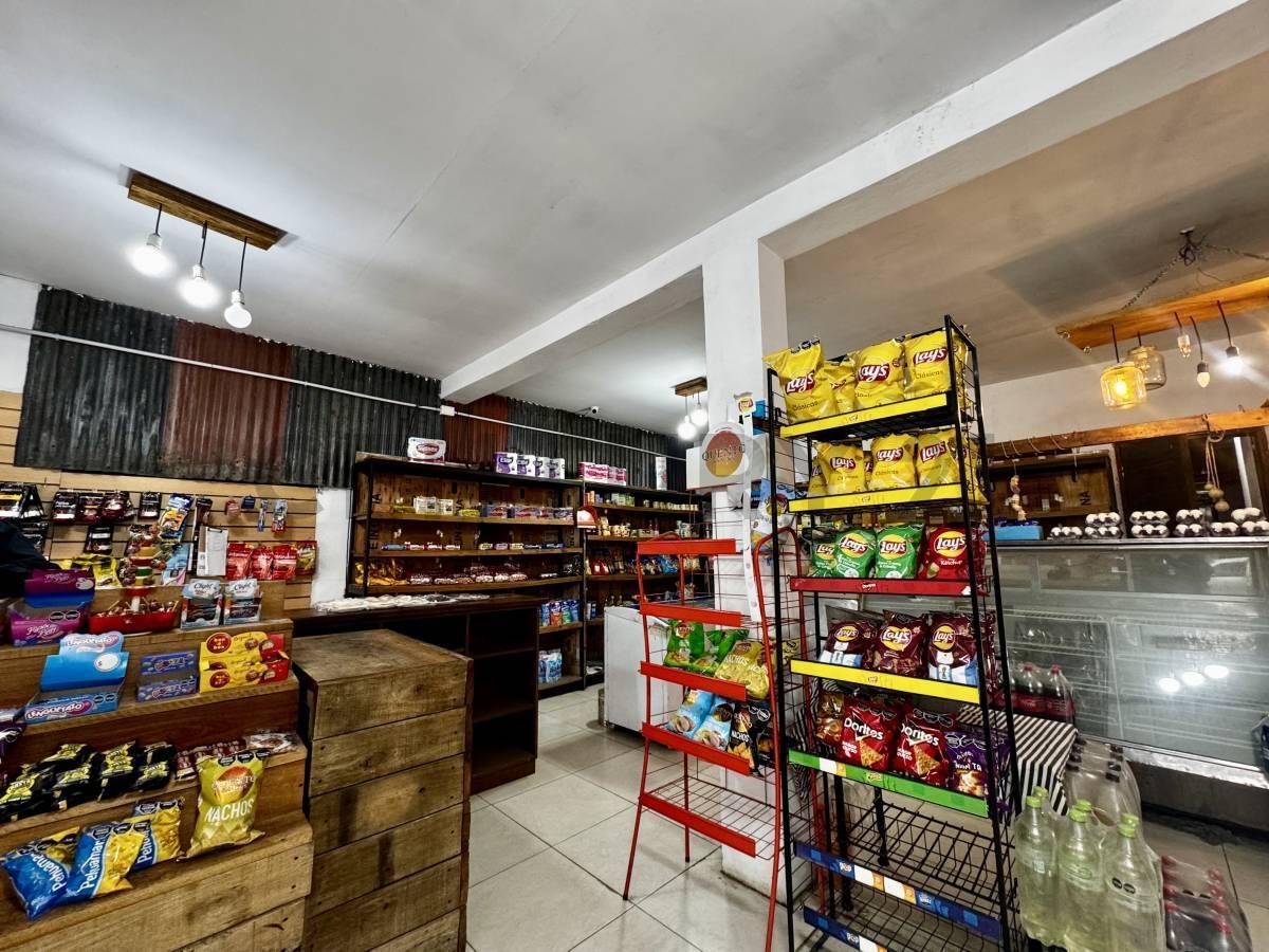 Foto de LOCAL COMERCIAL A LA VENTA EN BELLA VISTA, imagen 4