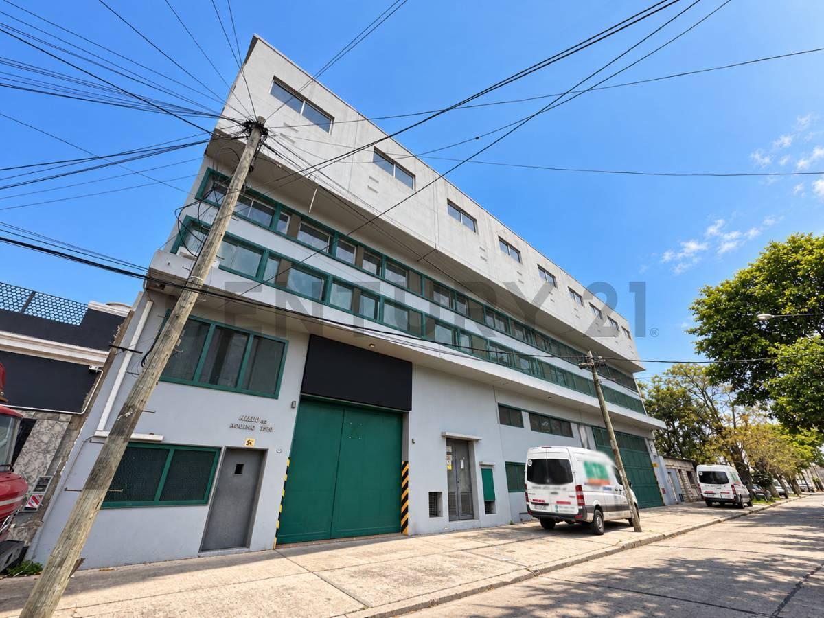 Foto de GALPÓN de 4479 m2 EN CIUDADELA | Próximo a la Av. General Paz, imagen 1