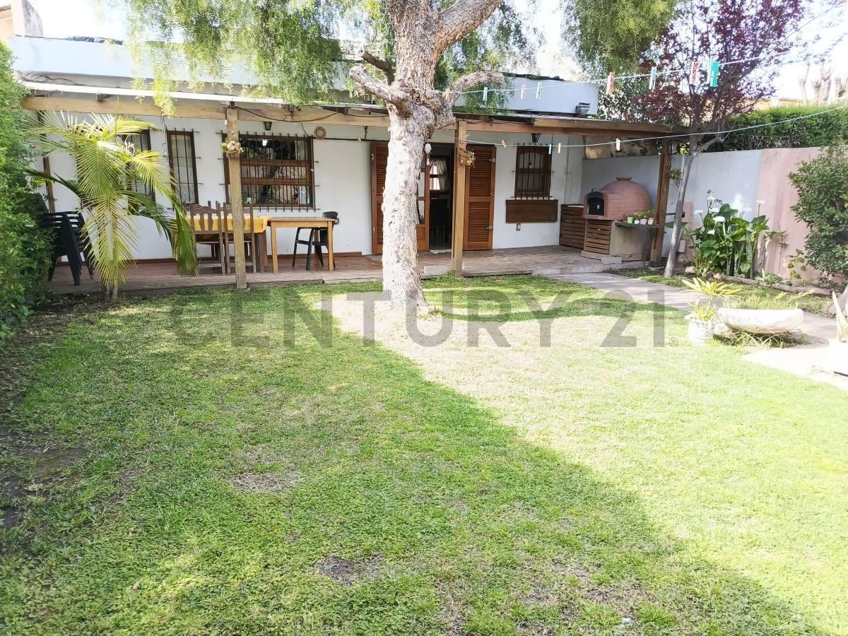 Foto de CASA EN VENTA | 4 DORMITORIOS | QUINCHO COMPLETO | GRAN PARQUE | MUÑIZ, imagen 1