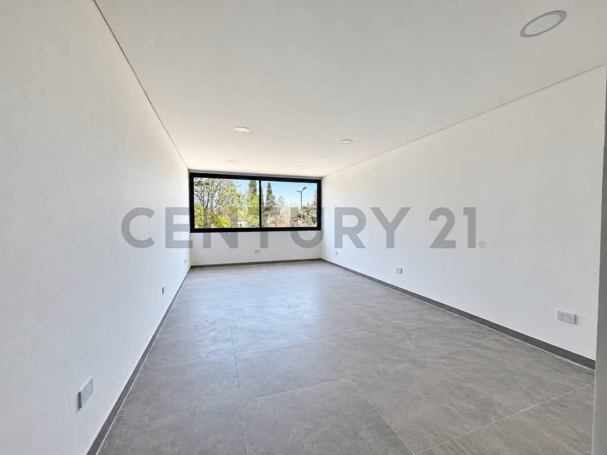 Foto de Venta de oficina n°1 en desarrollo Vía San Martín – Bella Vista, imagen 1