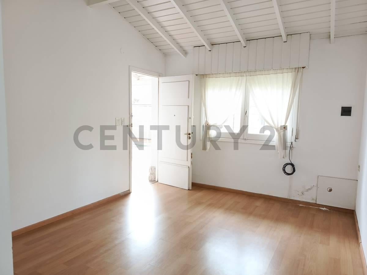Foto de CASA EN VENTA | 4 DORMITORIOS | QUINCHO COMPLETO | GRAN PARQUE | MUÑIZ, imagen 3