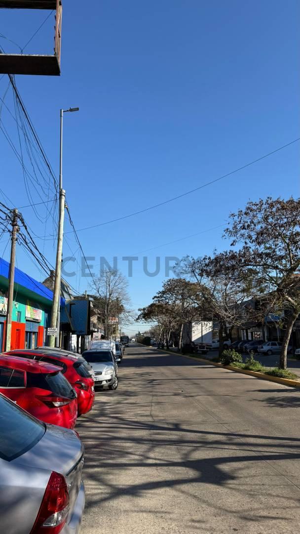 Foto de PROPIEDAD EN VENTA HURLIGHAM POSIBLE DESARROLLO, imagen 4