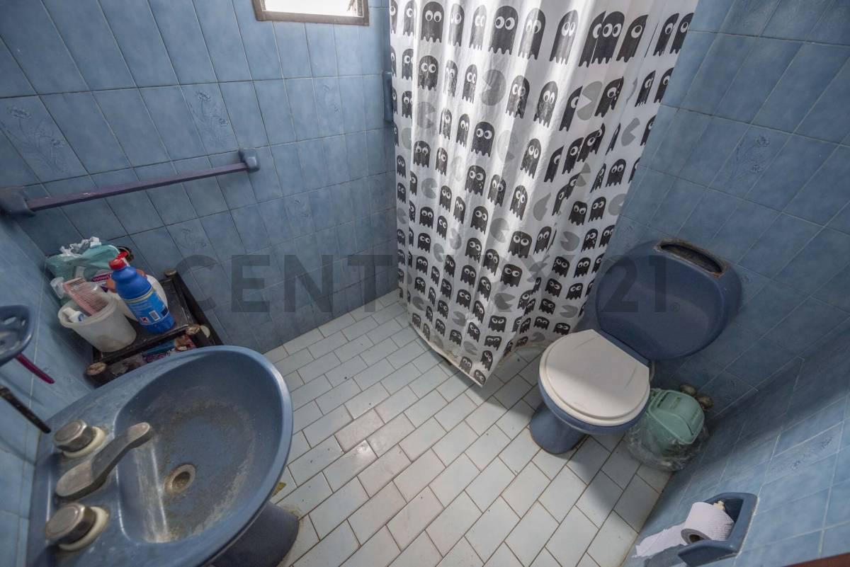 Foto de VENTA 2 CASAS EN BLOQUE EN EL CENTRO DE JOSE C PAZ, imagen 4