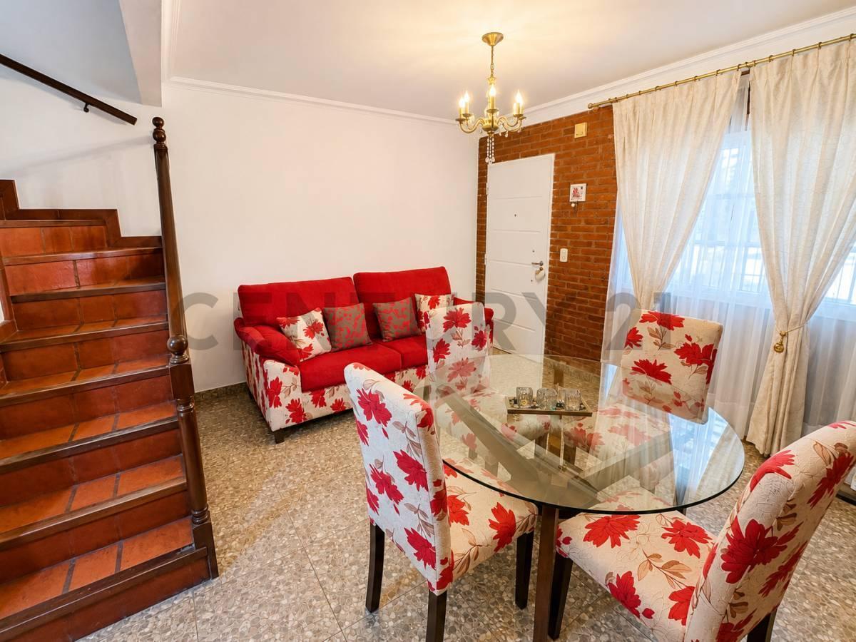 Foto de IMPECABLE DUPLEX CON PLAYROOM Y EXCELENTE CALIDAD CONSTRUCTIVA EN BELLA, imagen 2