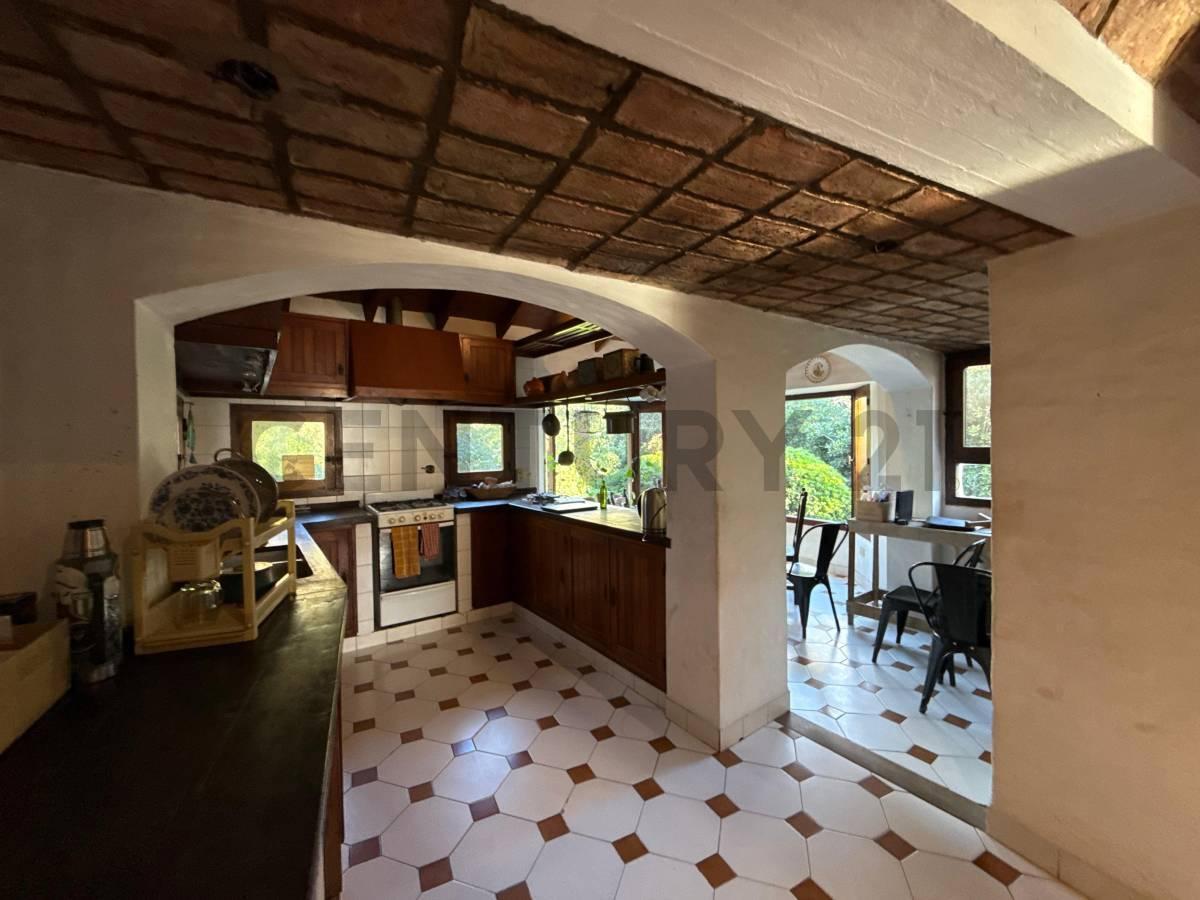 Foto de Casa En Venta en Bella Vista - 5 dormitorios - Pileta y Gran Parque, imagen 1