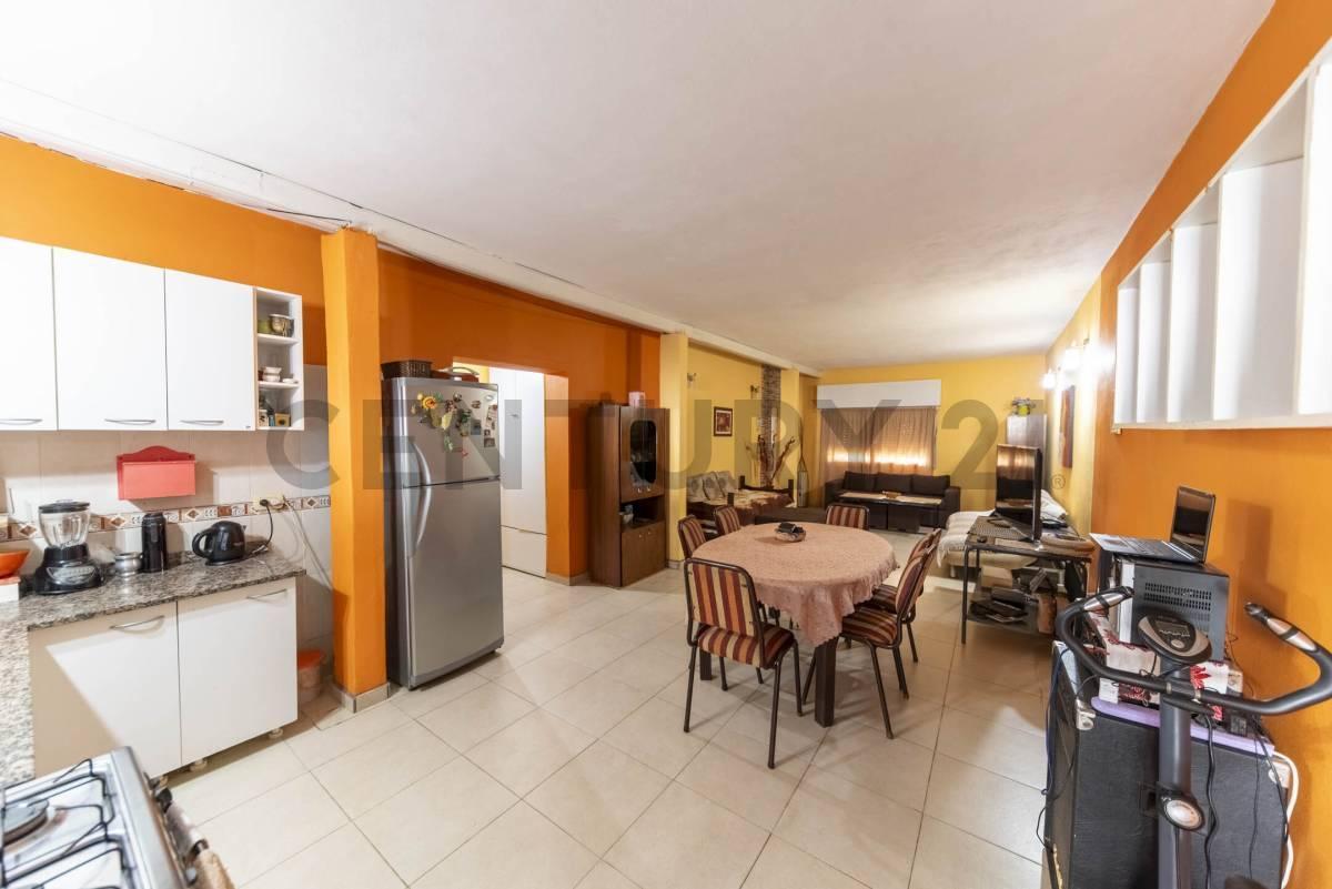 Foto de CASA 2 AMB EN EL CENTRO DE BELLA VISTA, imagen 5