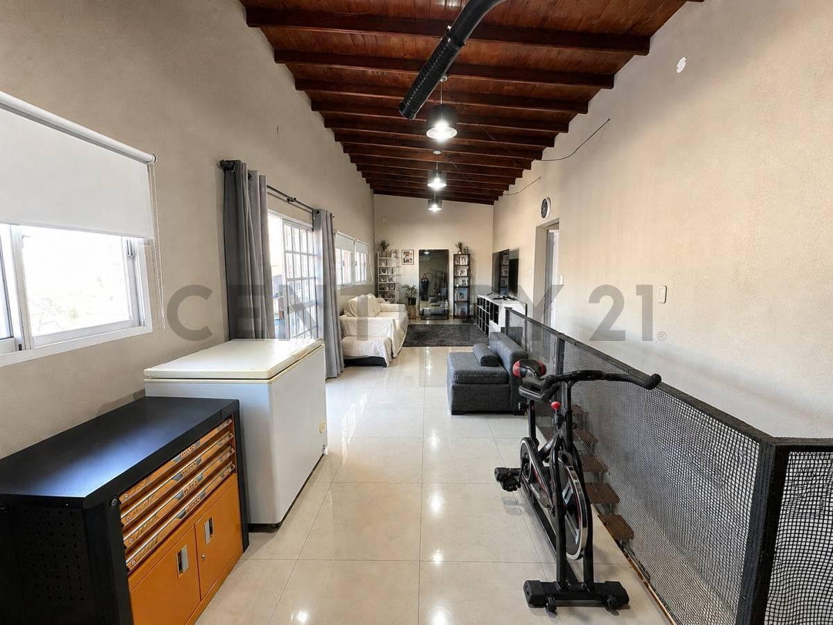 Foto de CASA CON LOCAL Y DEPARTAMENTO AL FONDO EN VENTA, imagen 5