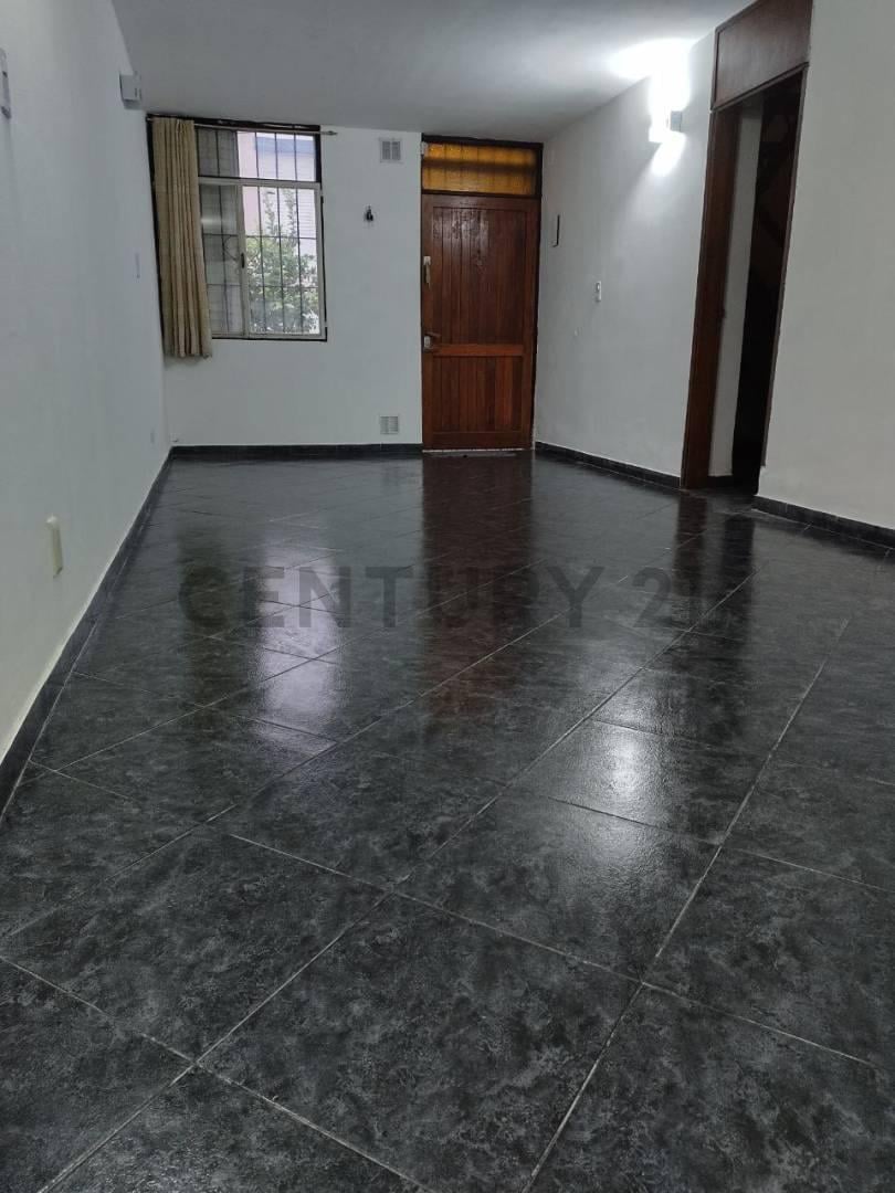 Foto de VENTA DE DUPLEX EN VILLA TESEI (APTO CREDITO IAF), imagen 1