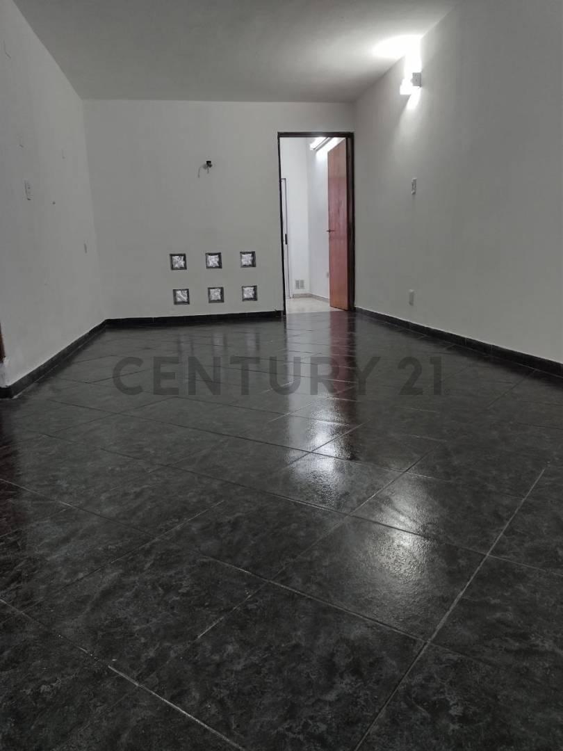 Foto de VENTA DE DUPLEX EN VILLA TESEI (APTO CREDITO IAF), imagen 2