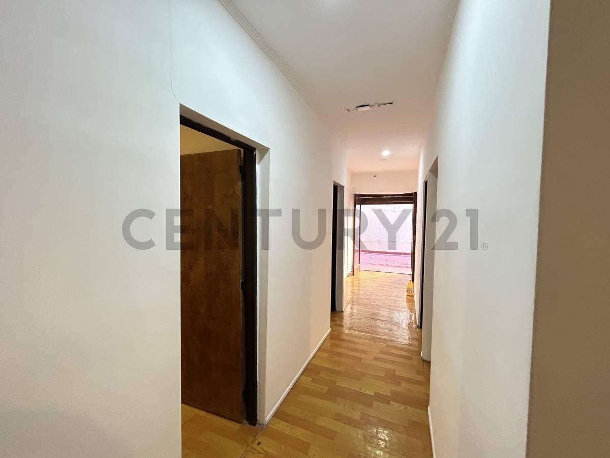 Foto de VENTA DEPARTAMENTO 4 AMBIENTES CENTRO DE SAN MIGUEL, imagen 4