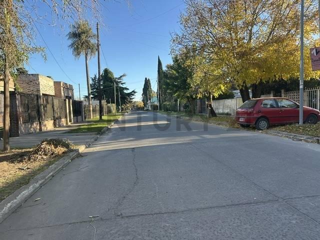 Foto de Venta de terreno ¡Esquina Estratégica de 735 m² en San Miguel! Ideal, imagen 3