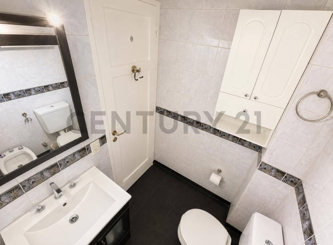 Foto de VENTA DEPARTAMENTO 4 AMBIENTES CON COCHERA APTO CREDITO VILLA CELINA, imagen 3