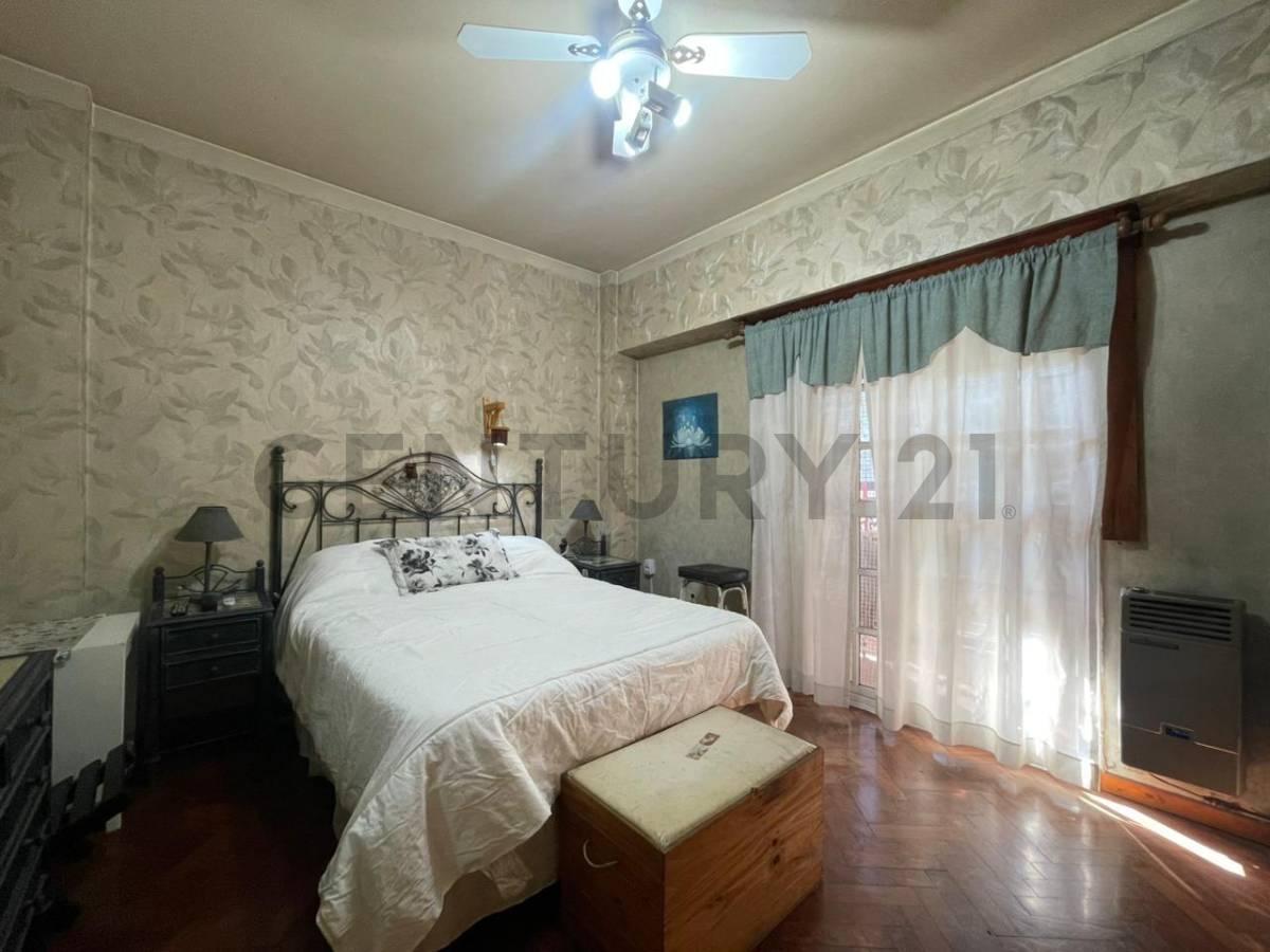 Foto de VENTA DEPARTAMENTO 4 AMBIENTES CON COCHERA APTO CREDITO VILLA CELINA, imagen 5