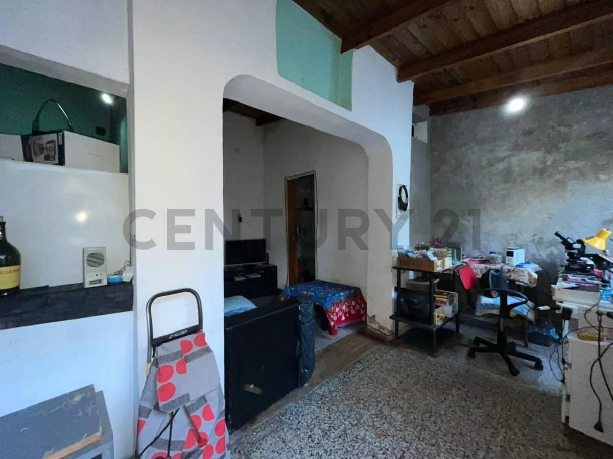 Foto de VENTA PH 2 AMBIENTES CON PATIO - ACEPTA PERMUTA, imagen 4