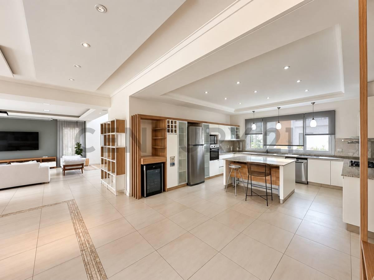 Foto de CASA DE 5 AMBIENTES EN BUENOS AIRES VILLAGE | 300 m2 en lote de 907 m2, imagen 3