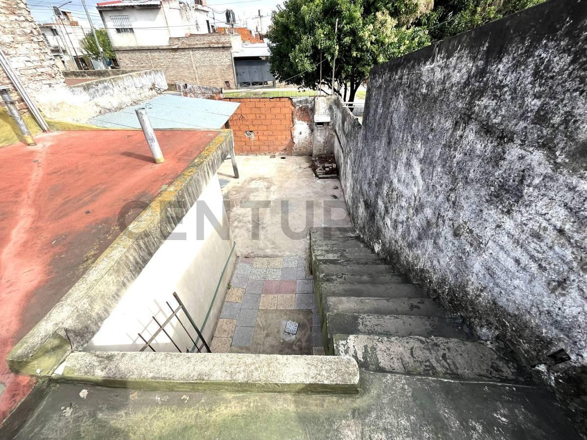 Foto de Casa de 3 ambientes con local al frente, imagen 4