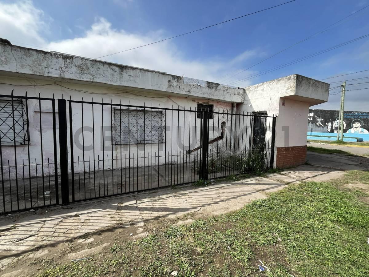 Foto de Casa de 3 ambientes con local al frente, imagen 1