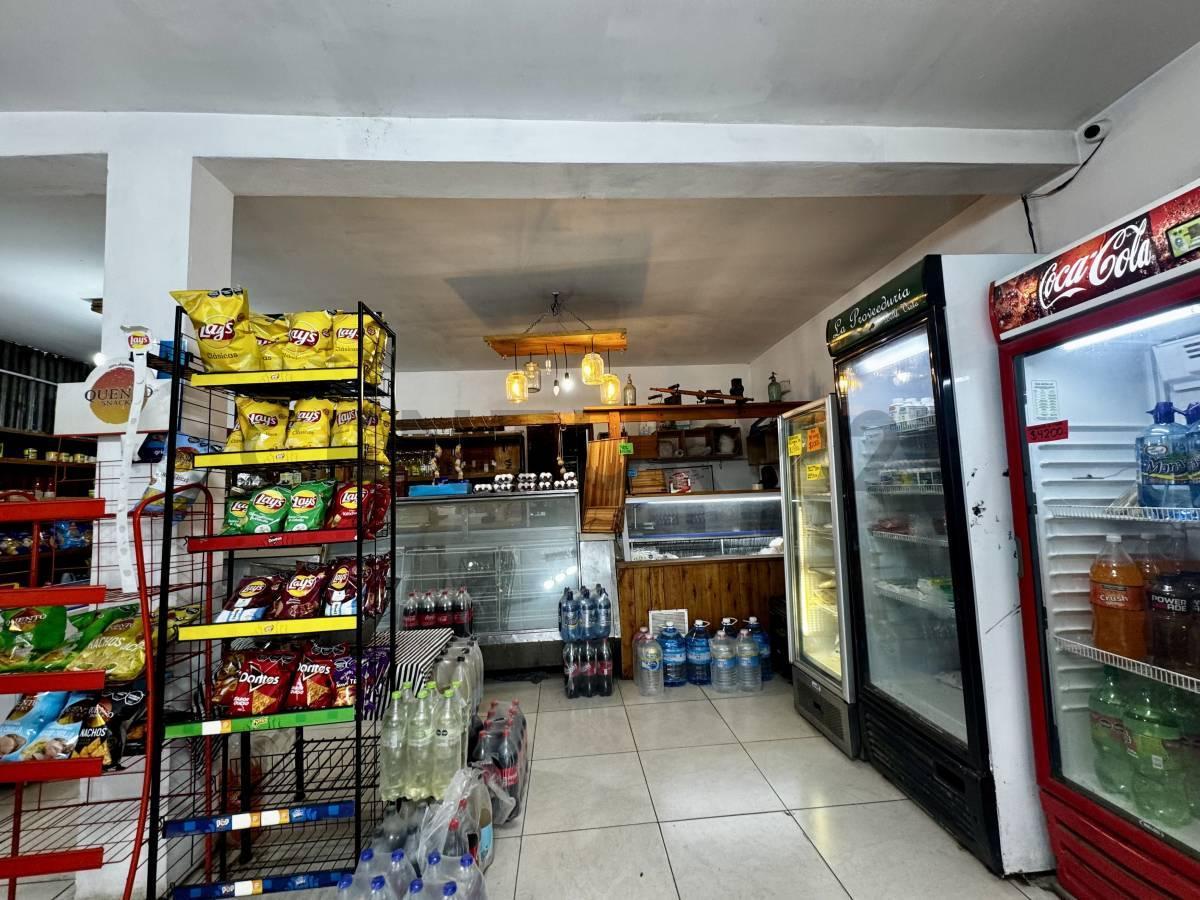 Foto de LOCAL COMERCIAL A LA VENTA EN BELLA VISTA, imagen 4