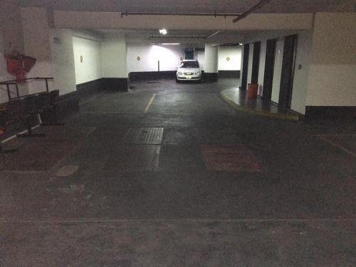 Cochera cub en edificio de cocheras y oficinas en Recoleta en venta