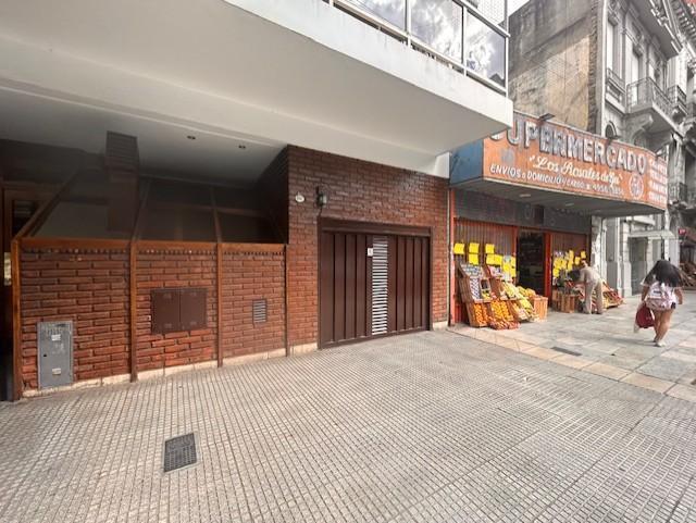 Foto de Cochera cub, sobre Av. Riv, en edificio de dptos, 2do subsuelo por, imagen 2