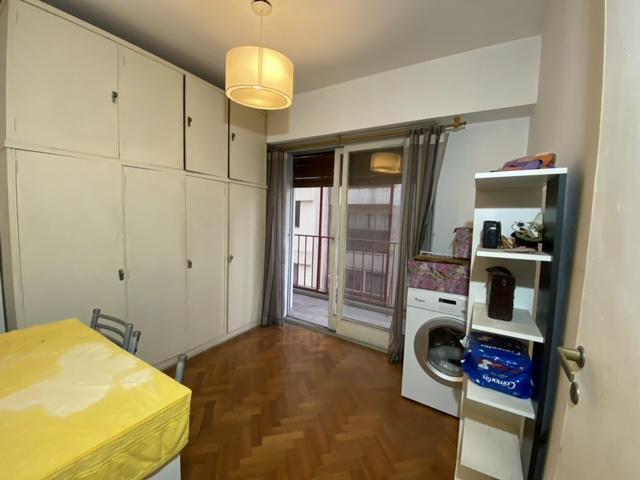 Departamento 3 Ambientes, con Balcon Corrido, en Caballito en Venta. 2
