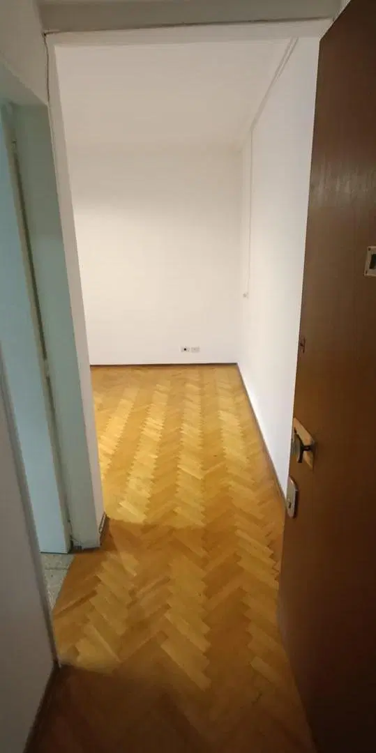 2 ambientes, luminoso, muy buena ubicacion. 4