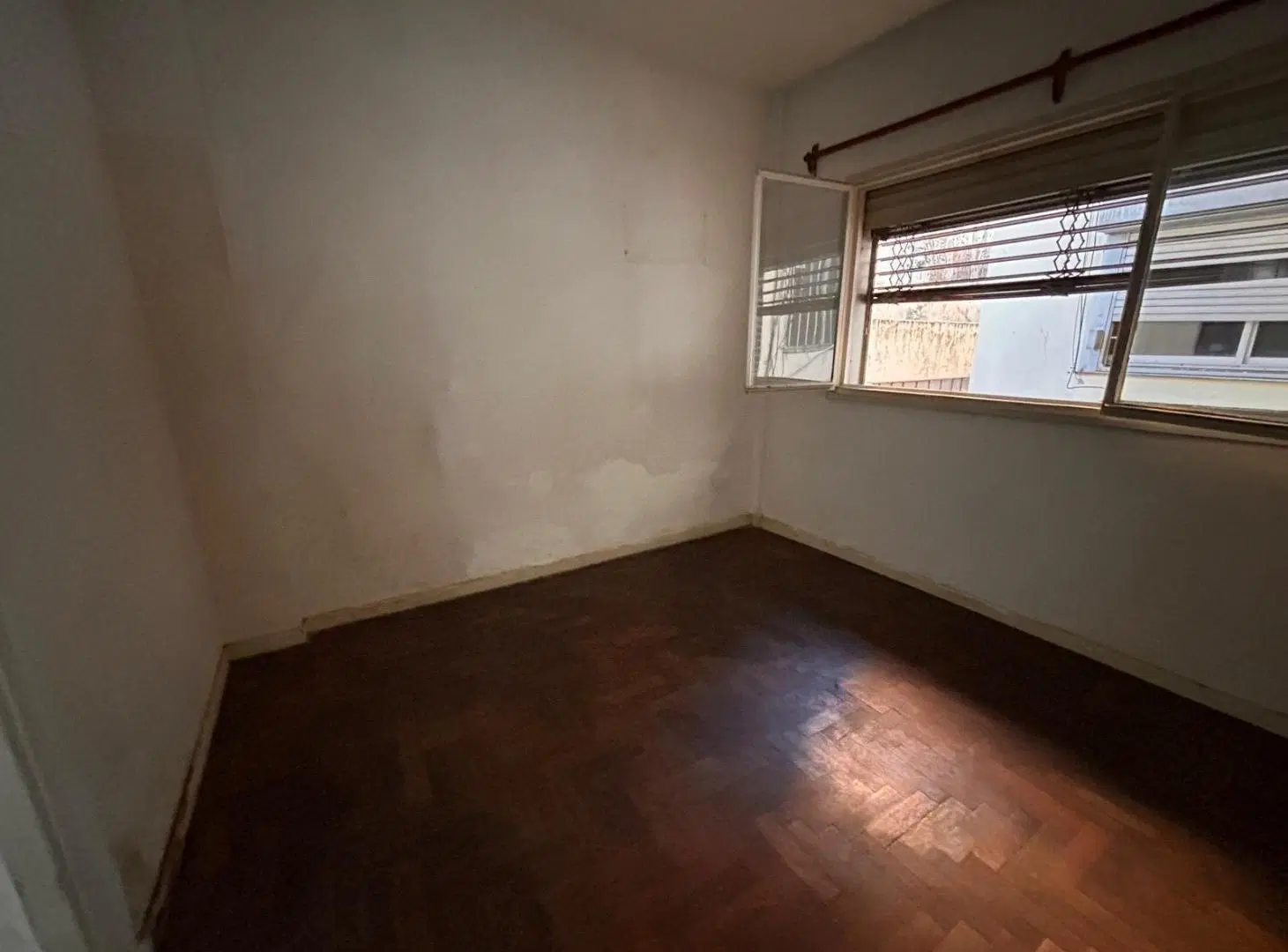Departamento 2 amb cocina separada, primer piso por escalera en venta en Almagro 2
