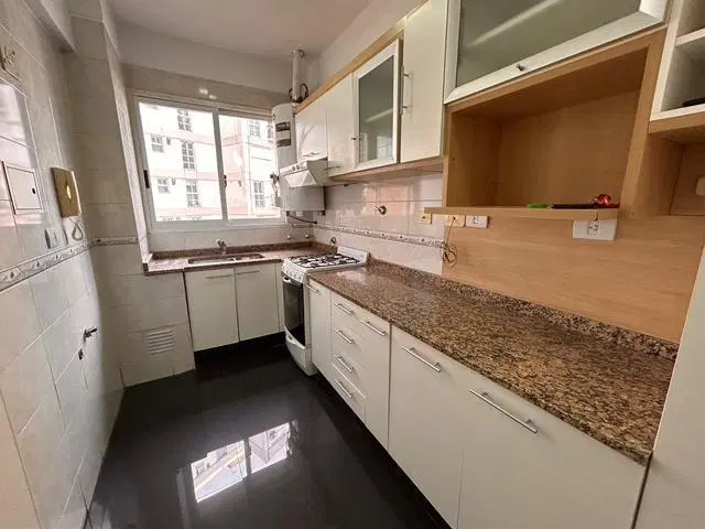 Depto 2 amb al ctfte con balcón y cochera con amenities en alquiler en Caballito 8