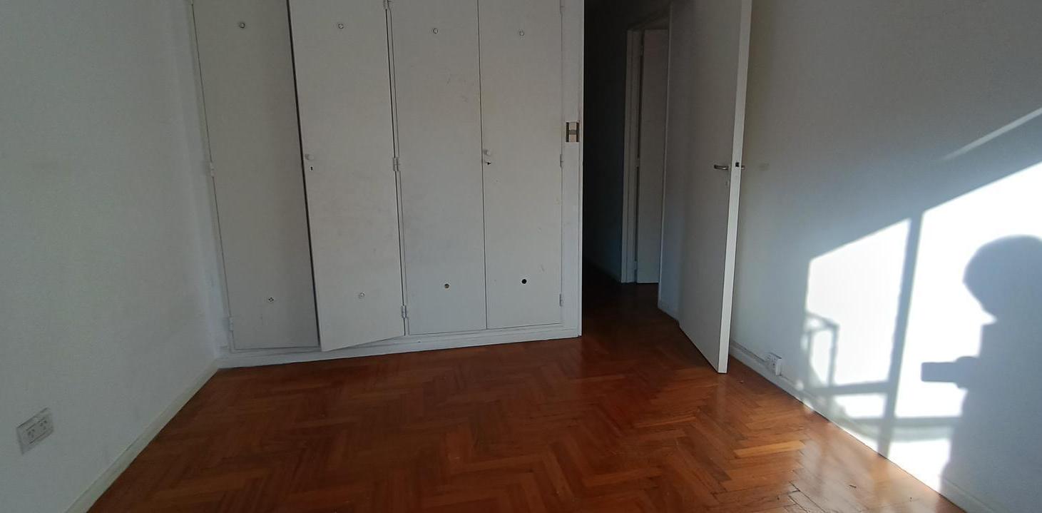 Foto de Departamento 3 ambientes al frente con balcón corrido en San Cristobal, imagen 3