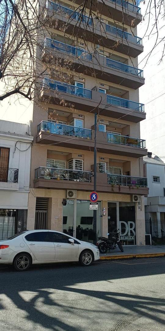 Foto de Departamento 2 ambientes con cochera y balcón con parrilla en venta en, imagen 5