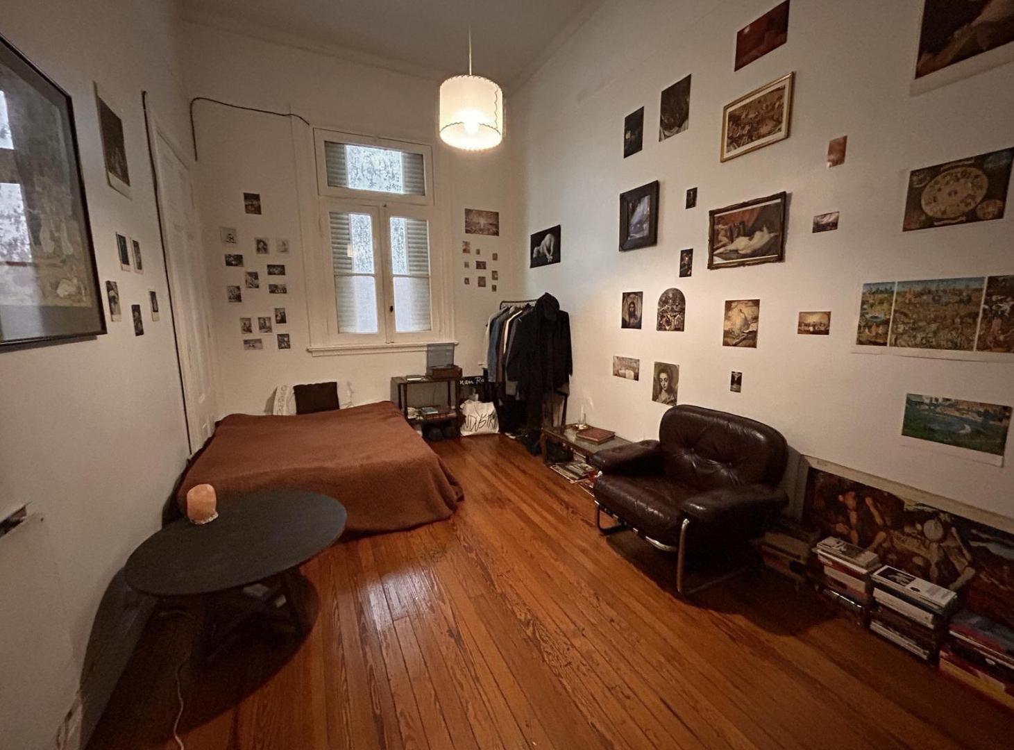 Foto de Departamento 3 amb, tipo ph, sobre Av. Rivadavia en venta en Almagro, imagen 2