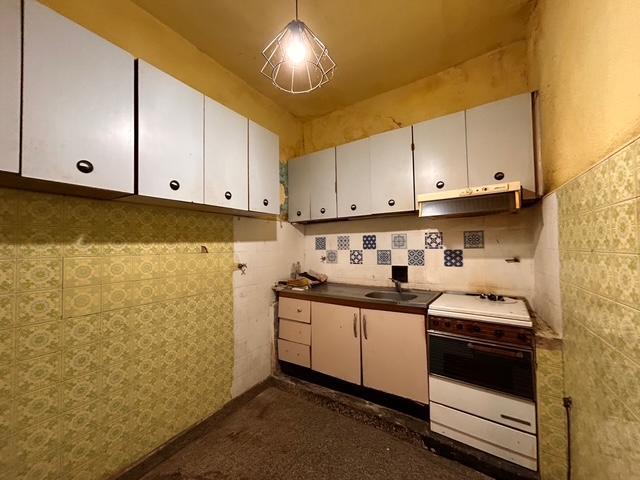 Foto de Venta en Block en Esquina con 2 dptos de 5 y 3 amb con Entrada Indep en, imagen 3
