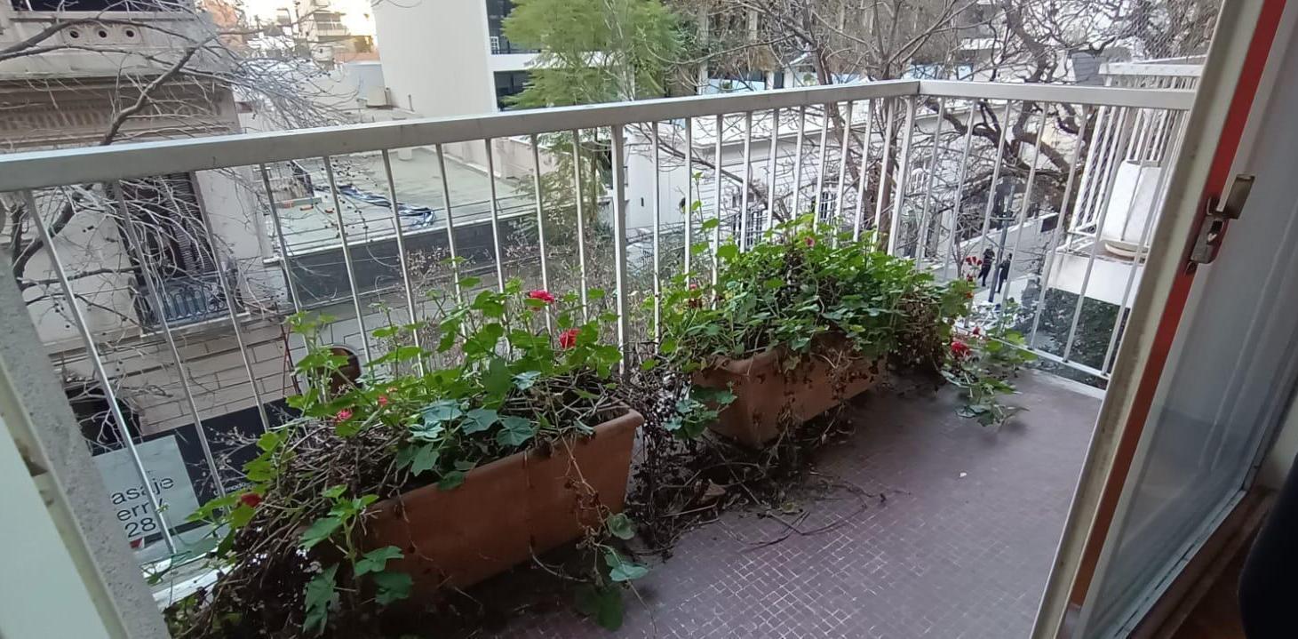 Foto de Departamento 3 ambientes en venta, a reciclar, excelente zona, imagen 2