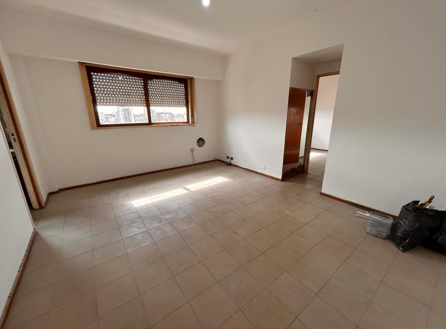 Foto de Departamento 2 ambientes sin expensas en piso alto en alquiler en, imagen 3