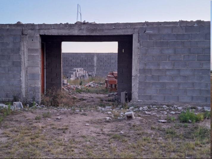 Terreno 800 m² - Agua y Luz - con Construccion 3
