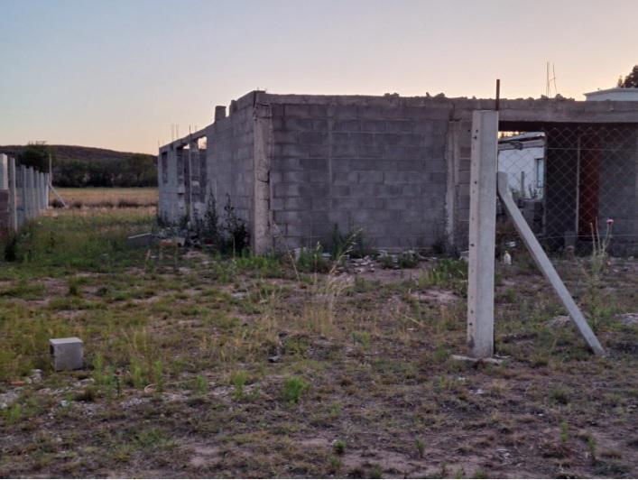 Terreno 800 m² - Agua y Luz - con Construccion 2