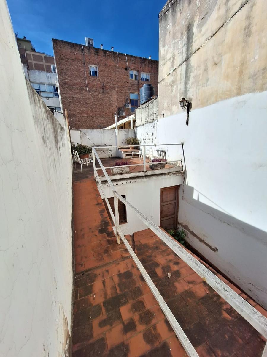 Terreno en Centro- 2 dorm- muy amplio - zona Urquiza