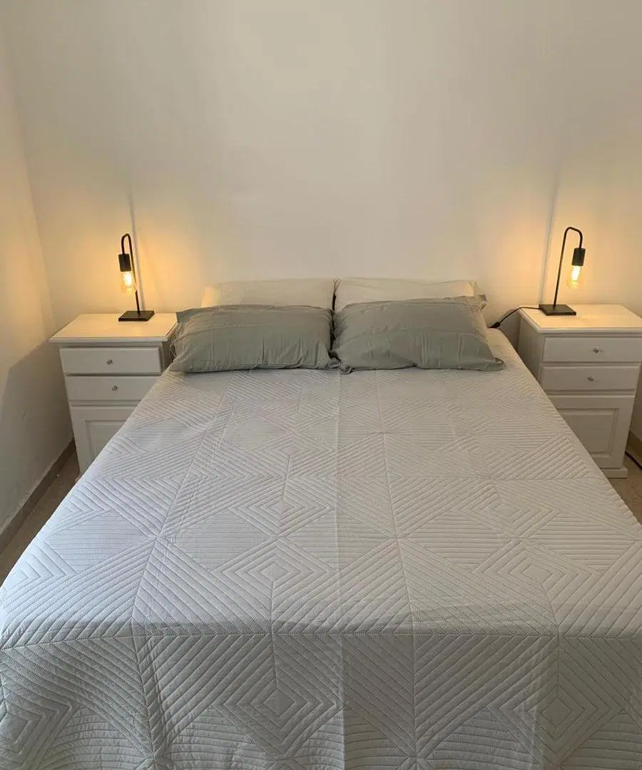 Departamento 1 dormitorio - Amoblado - Av. colon al 1700 - B° Alberdi 3