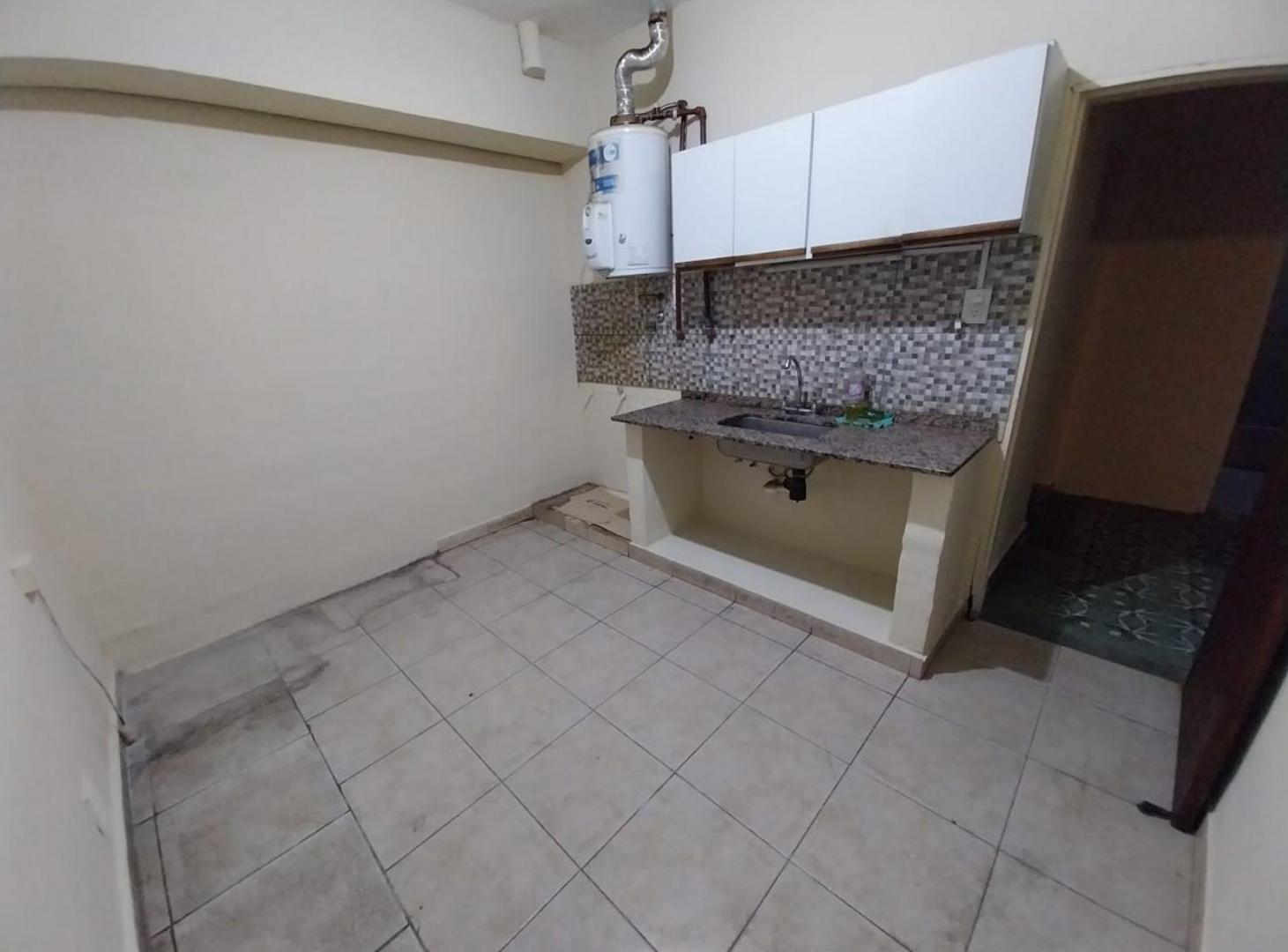 Foto de Oportunidad Inversores - Casa Departamento Cocheras - Caferatta al 100, imagen 1