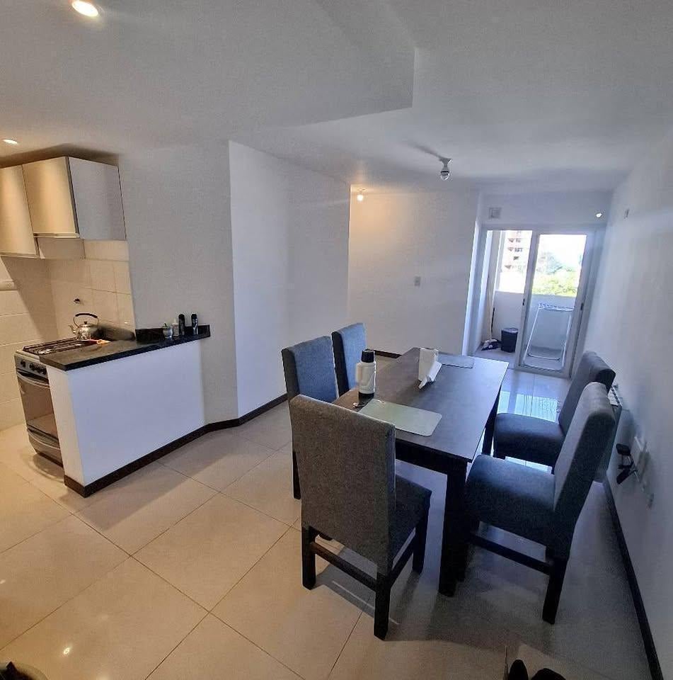 Departamento 1 dormitorio - Balcon - B° Cofico