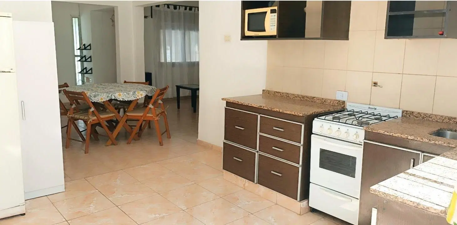 Casa 3 dormitorios - Amoblada - Lazaro Langer al 1200 - Residencial Velez Sarfield 4