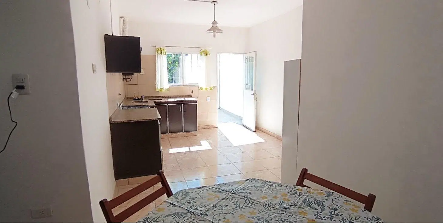 Casa 3 dormitorios - Amoblada - Lazaro Langer al 1200 - Residencial Velez Sarfield 3