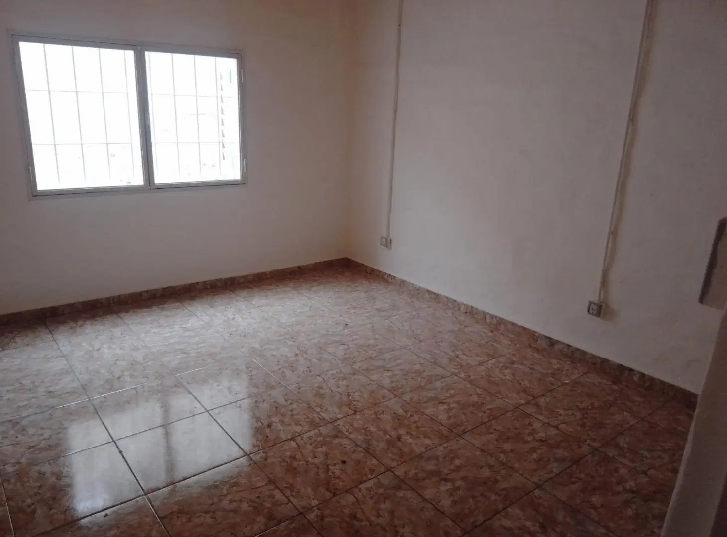 Casa 2 dormitorios - Cochera - Ingeniero Lopez al 100 - B° Alberdi 2
