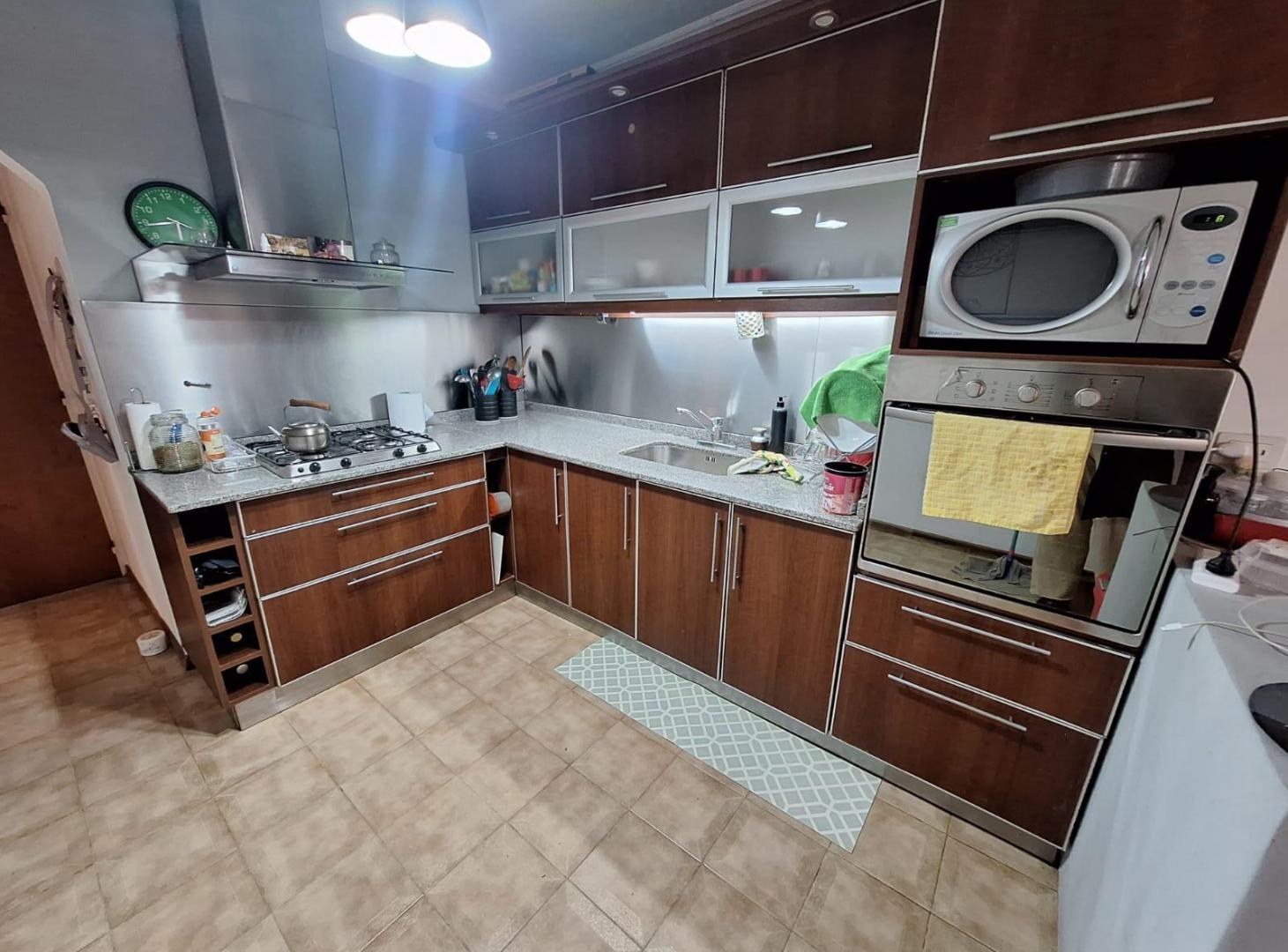 Foto de Casa 4 dormitorios - Cochera - Ricardo Wagner al 3000 - Barrio Juan, imagen 3