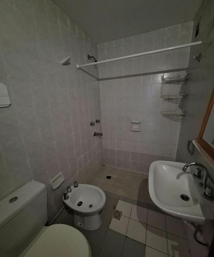Foto de Departamento 1 dormitorio - Balcon - Gral. Artigas al 300 - B° Centro, imagen 2