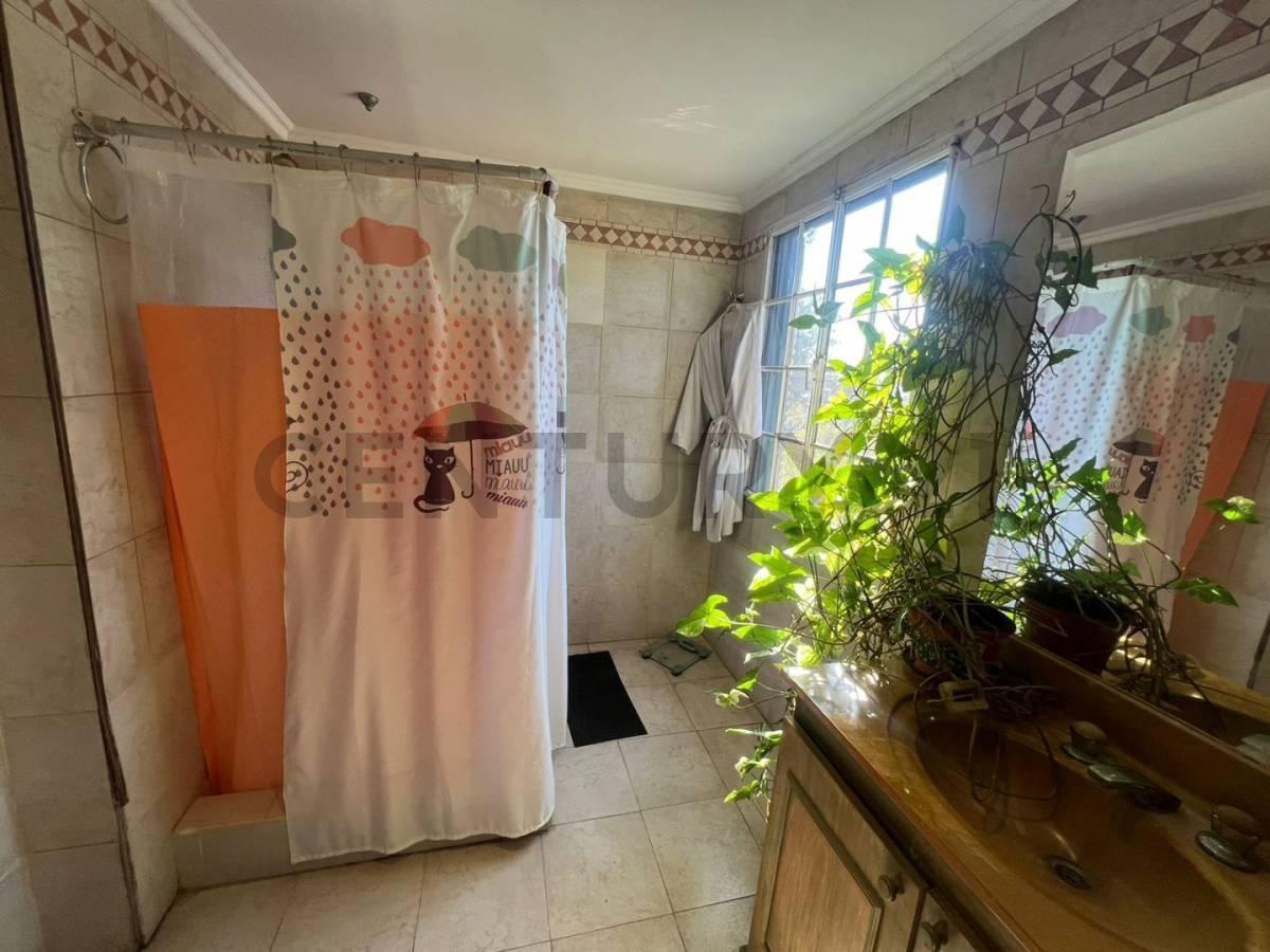 Venta Casa 6 Ambientes con Piscina en Hurlingham 2