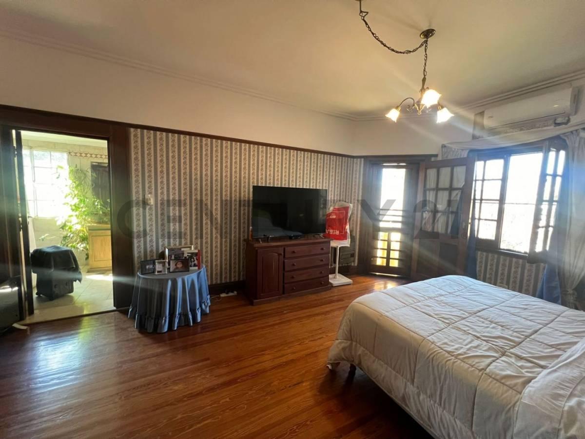 Venta Casa 6 Ambientes con Piscina en Hurlingham 5