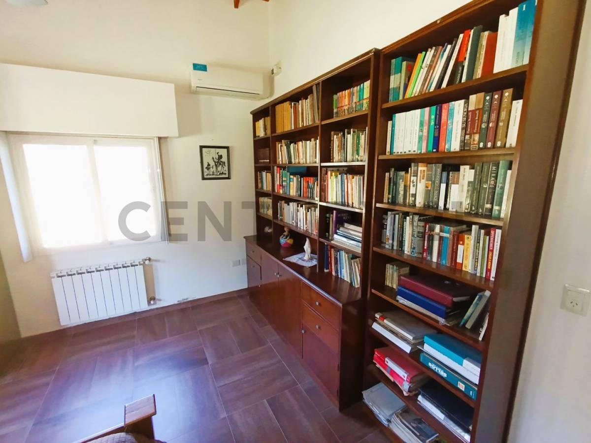 Casa en Venta en Mercedes 4 Ambientes Sobre Lote de 5500 m 3
