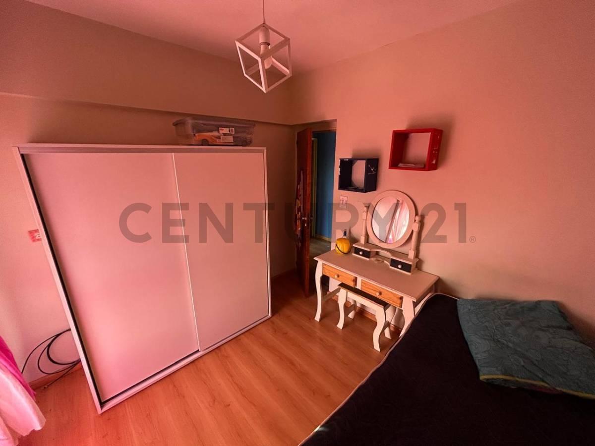 Venta Departamento 4 Ambientes y Medio en Villa del Parque Apto Credito 3